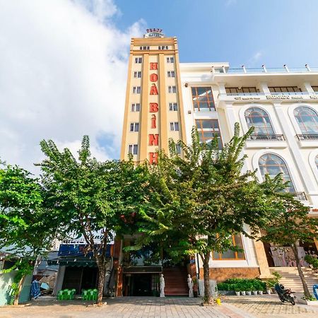 Oyo 375 Hoa Binh Hotel Дананг Екстер'єр фото