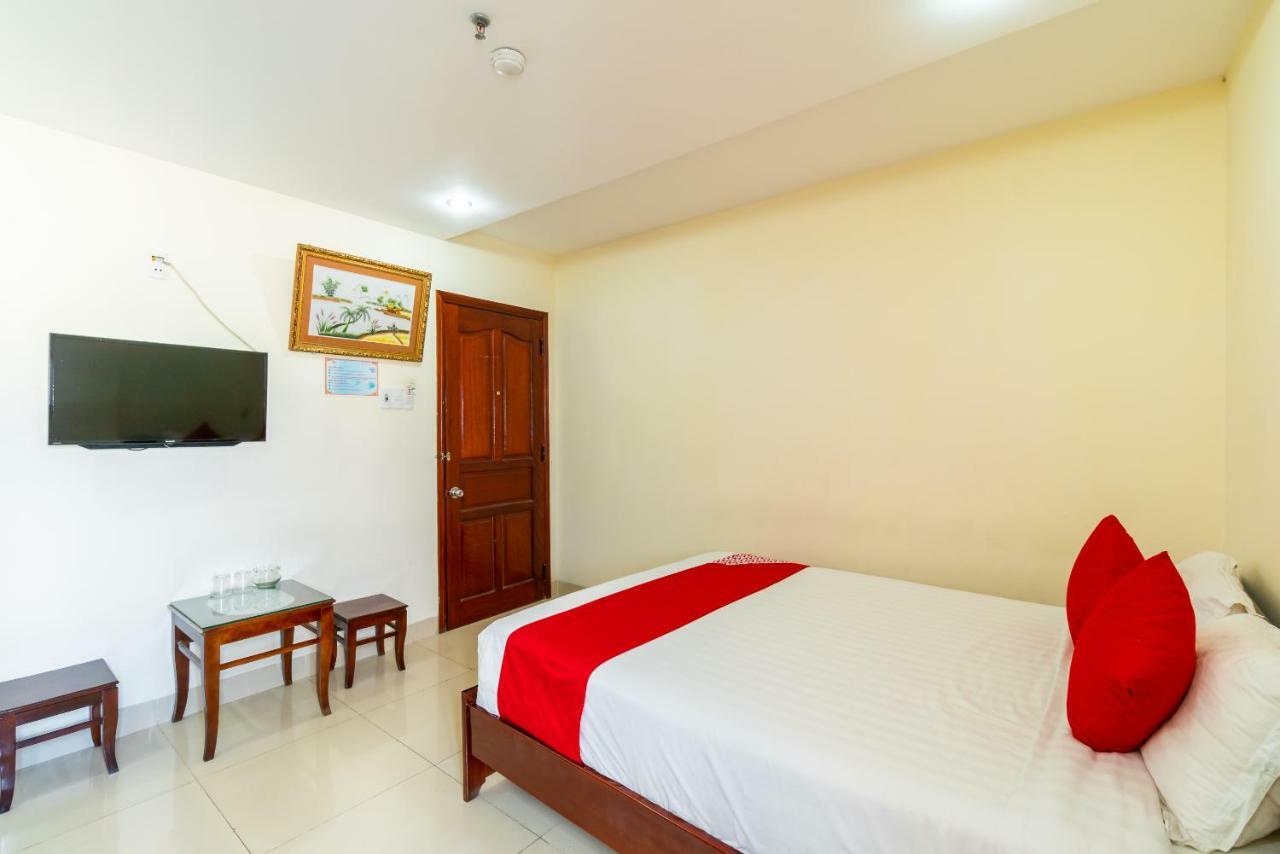 Oyo 375 Hoa Binh Hotel Дананг Екстер'єр фото