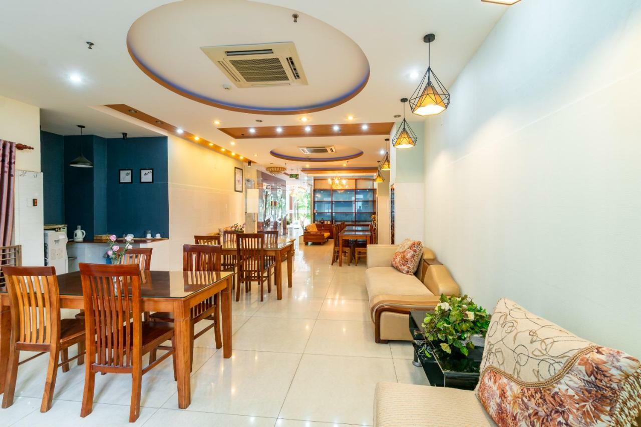 Oyo 375 Hoa Binh Hotel Дананг Екстер'єр фото