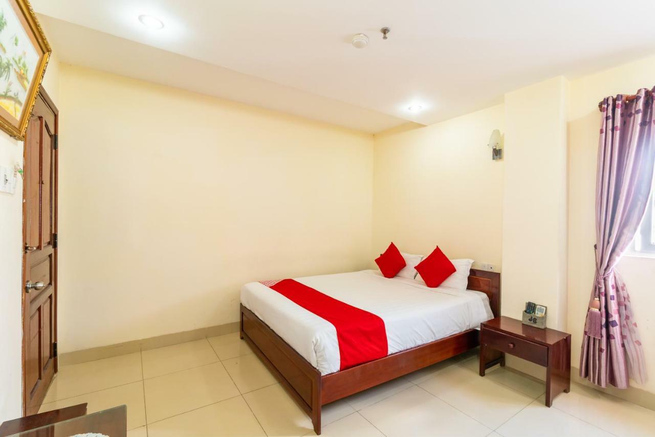 Oyo 375 Hoa Binh Hotel Дананг Екстер'єр фото