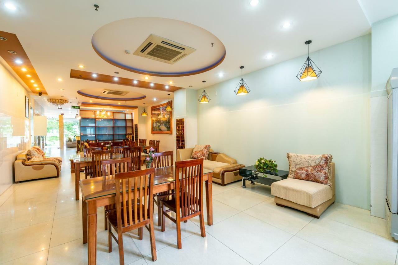 Oyo 375 Hoa Binh Hotel Дананг Екстер'єр фото