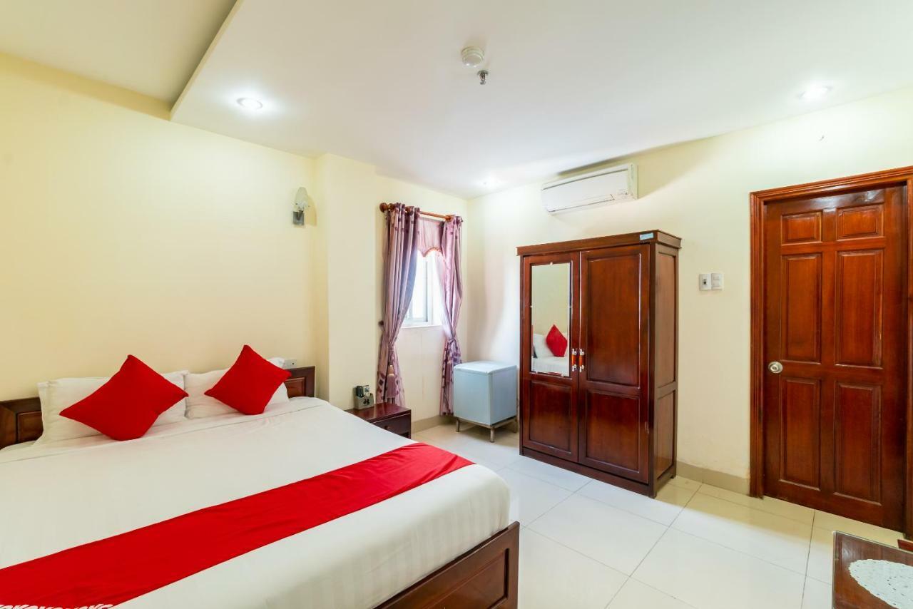 Oyo 375 Hoa Binh Hotel Дананг Екстер'єр фото