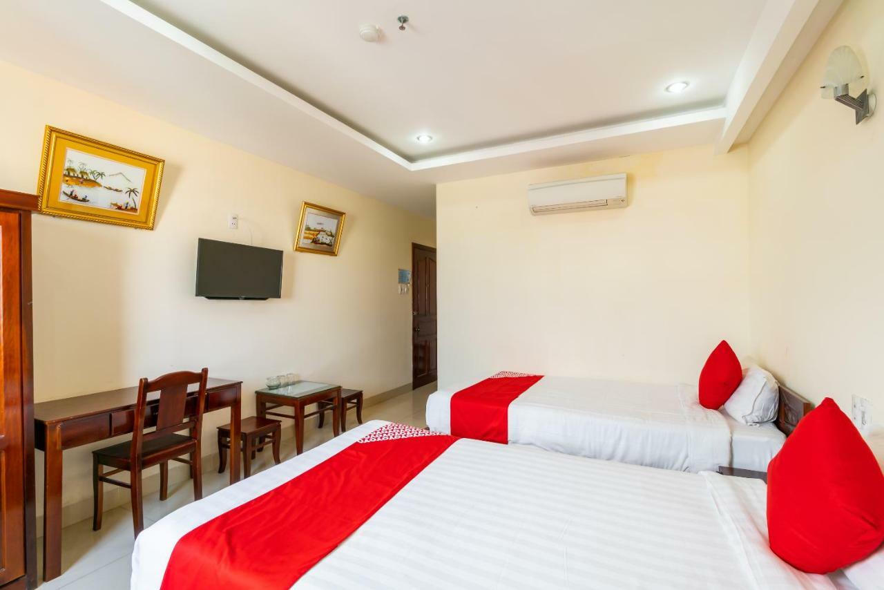 Oyo 375 Hoa Binh Hotel Дананг Екстер'єр фото